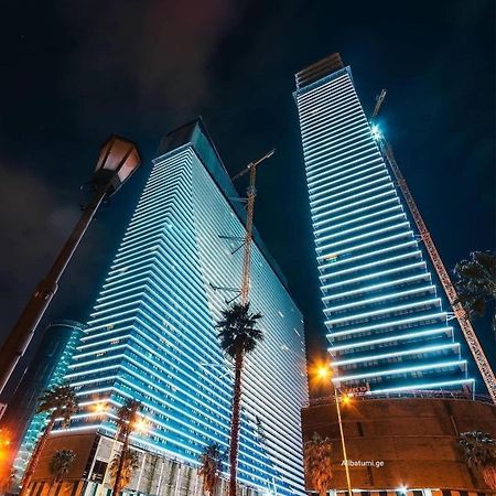 Orbi City Amazing Apartments Batumi Bagian luar foto