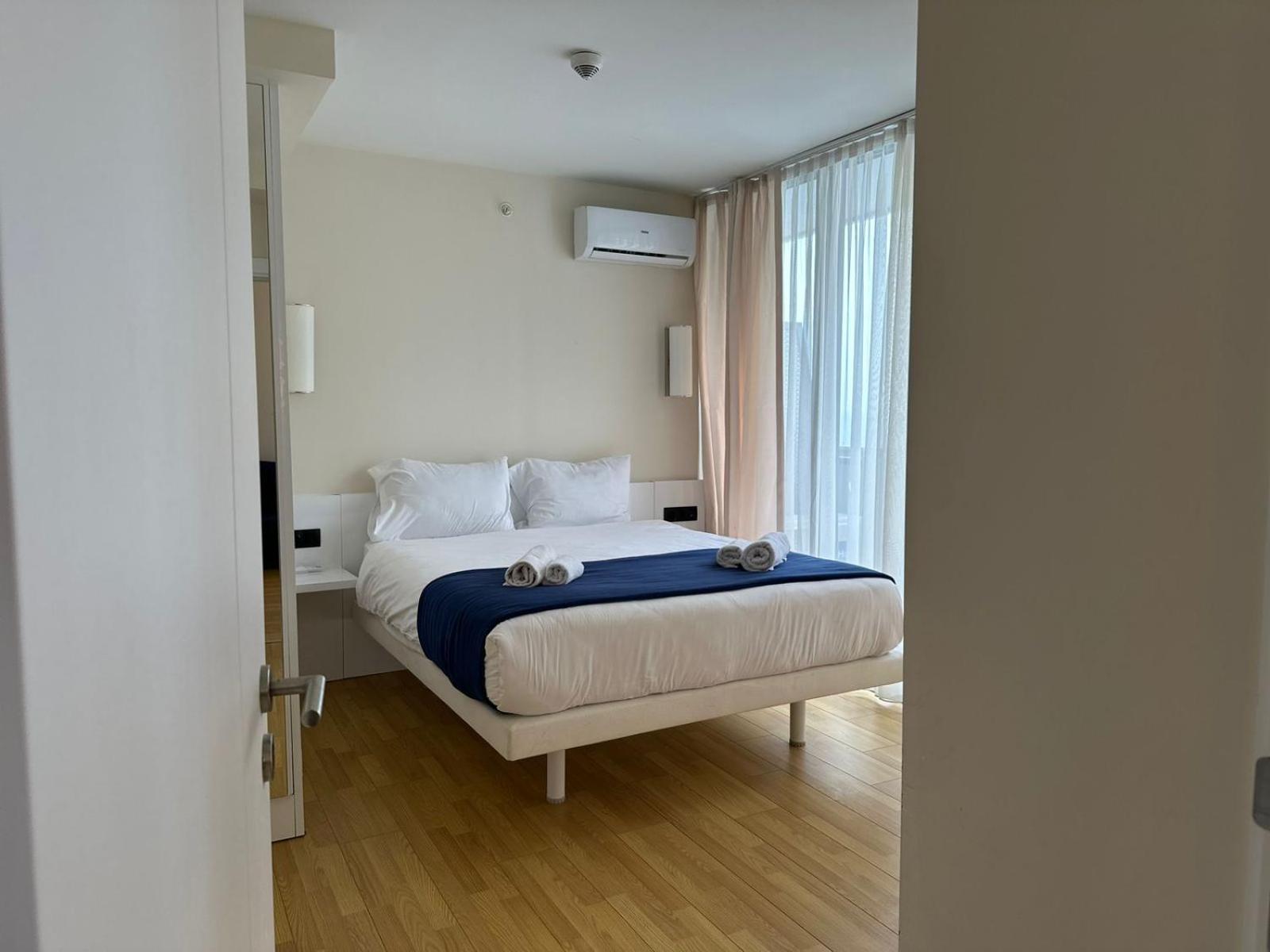 Orbi City Amazing Apartments Batumi Bagian luar foto