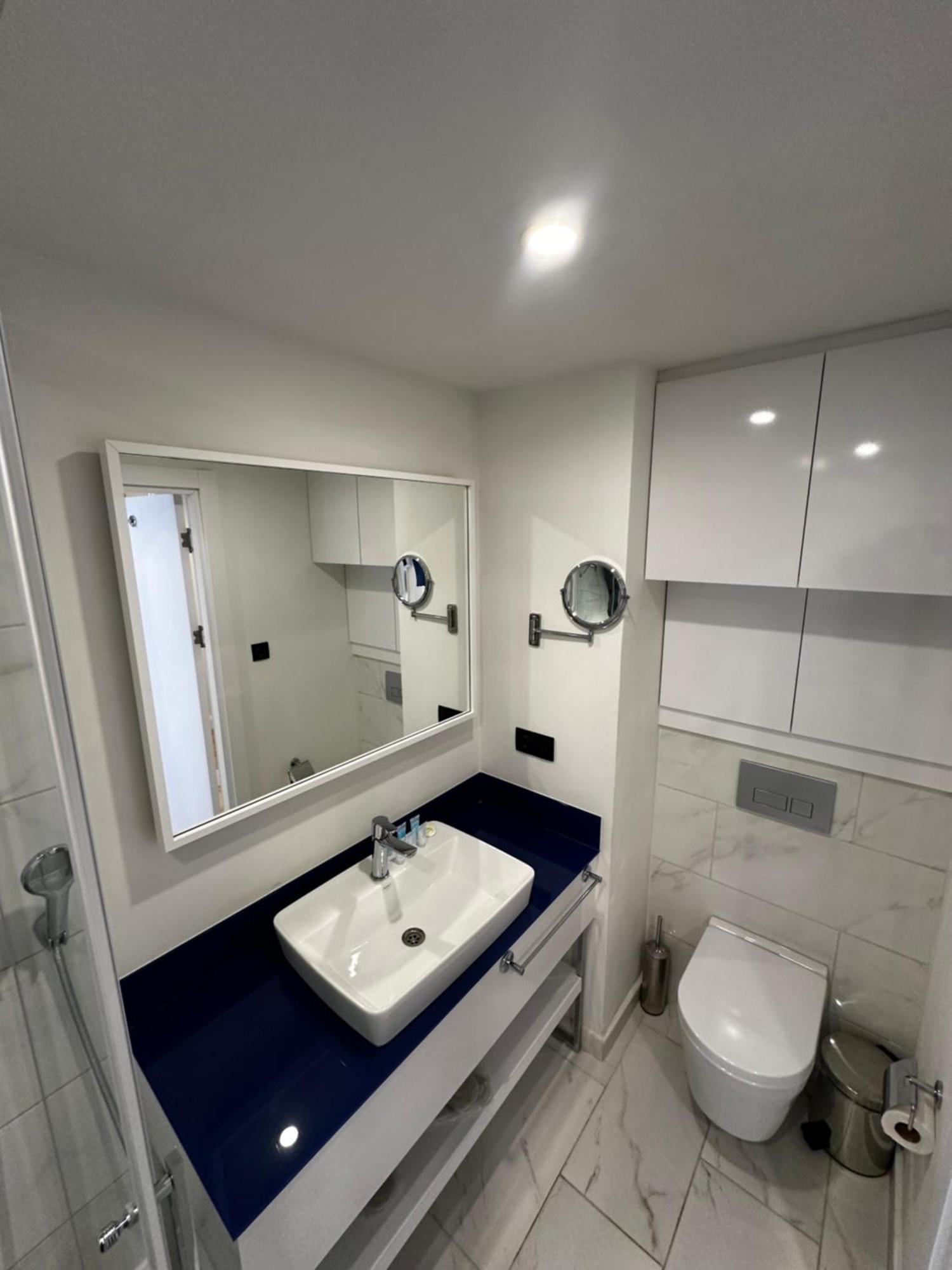 Orbi City Amazing Apartments Batumi Bagian luar foto