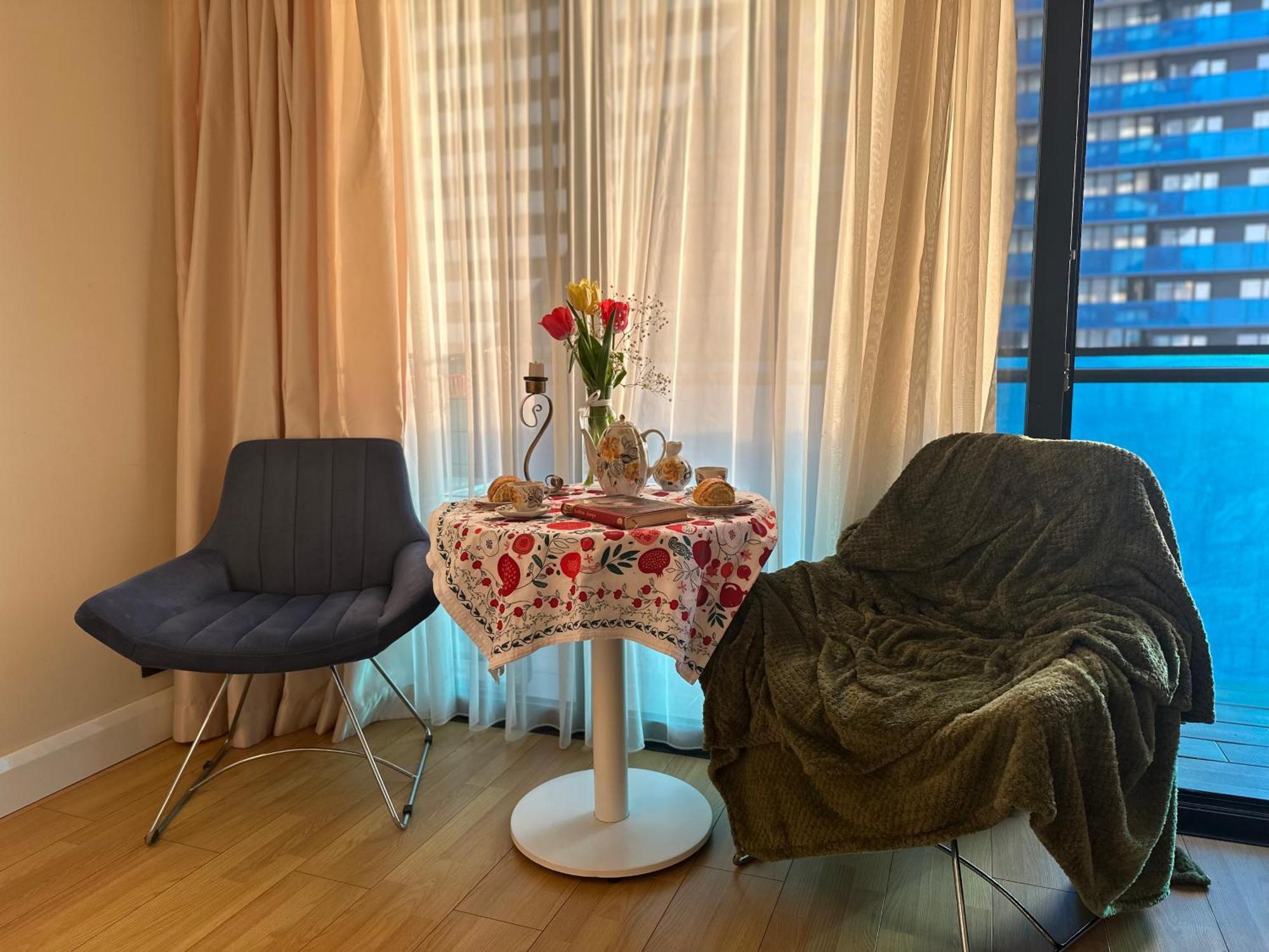 Orbi City Amazing Apartments Batumi Bagian luar foto
